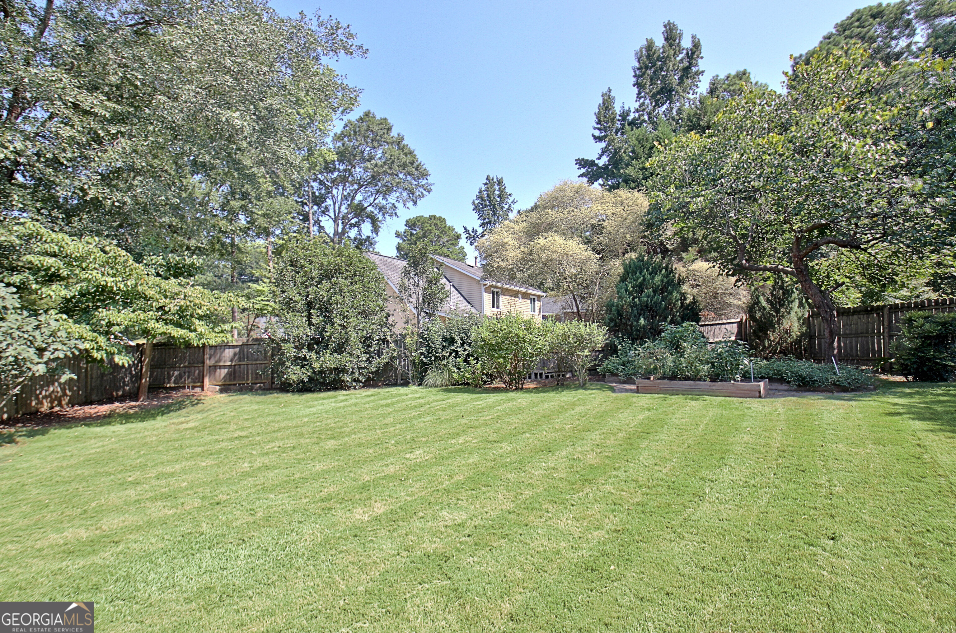 150 Kenton Place Property Photo 60