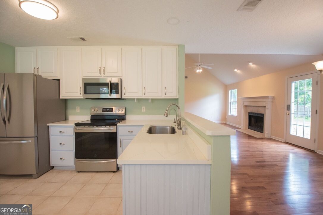 808 Riverview Drive E Property Photo 14