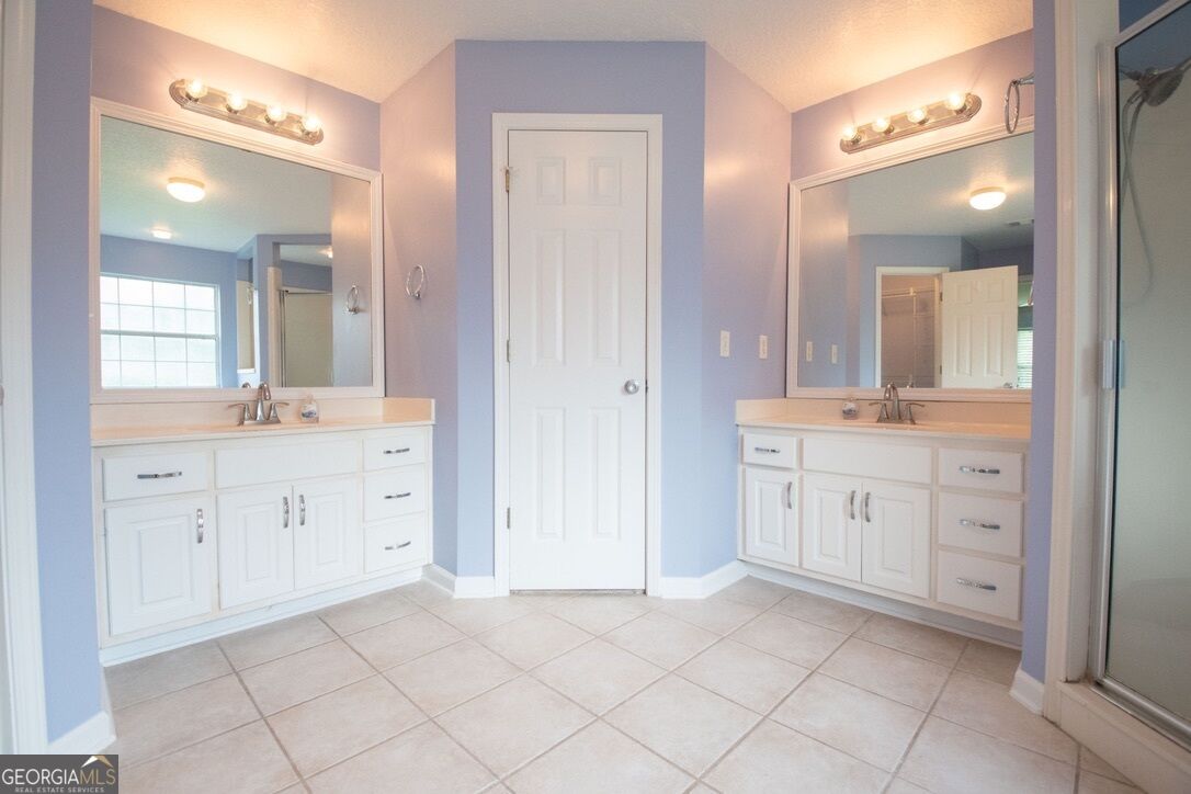 808 Riverview Drive E Property Photo 23