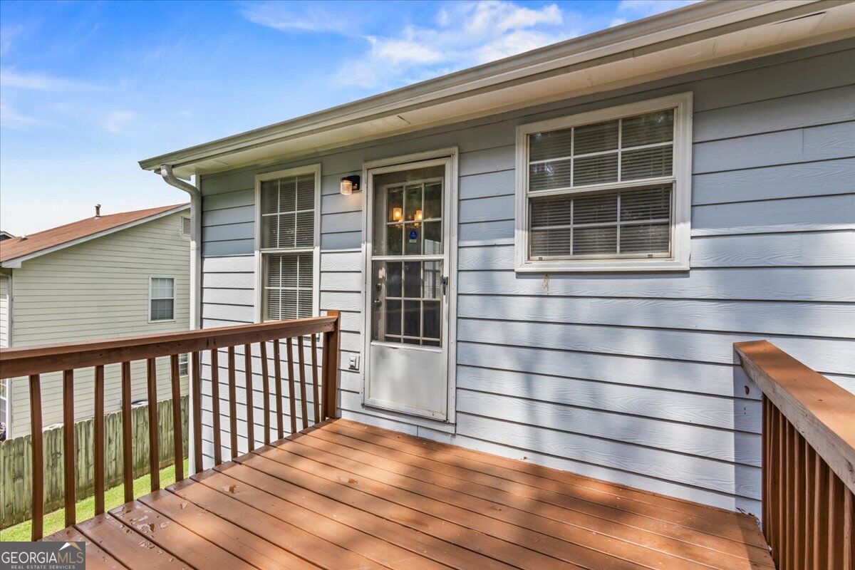 5604 Rockingwood Lane Property Photo 8