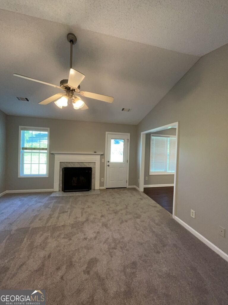 1302 Manning Way Property Photo 2