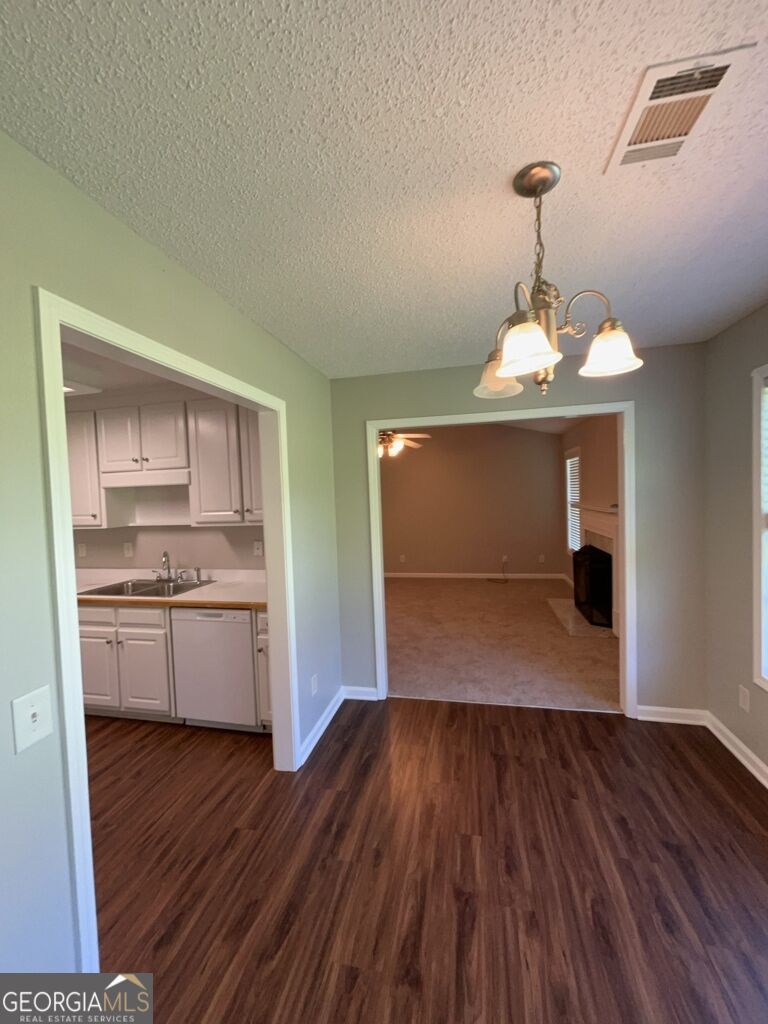 1302 Manning Way Property Photo 5