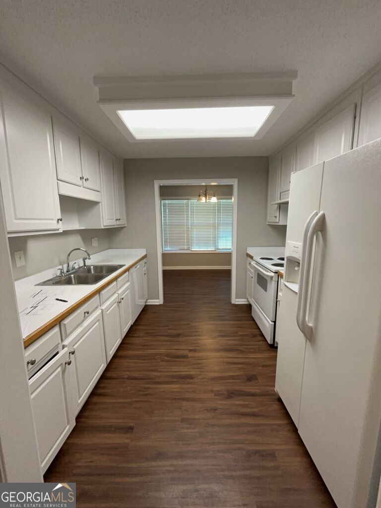 1302 Manning Way Property Photo 8