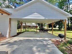 141 S First Avenue Property Photo 3