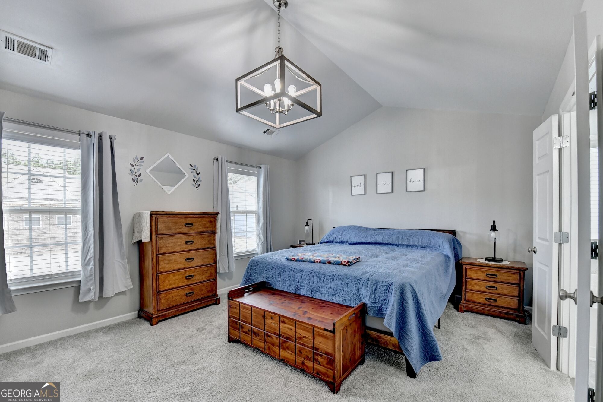 3329 Castleberry Village Circle Property Photo 9