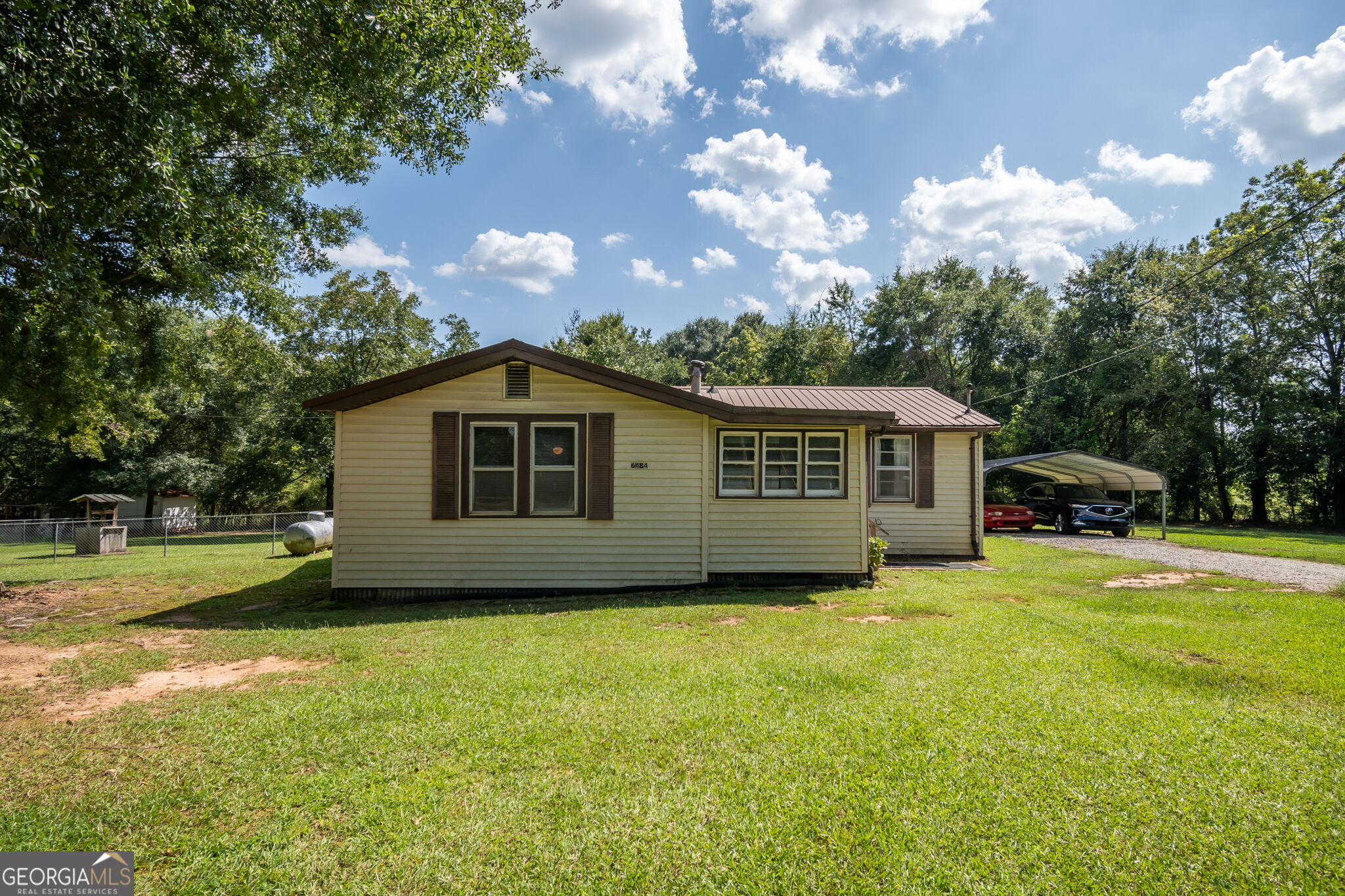 6484 Jefferson River Road Property Photo 1