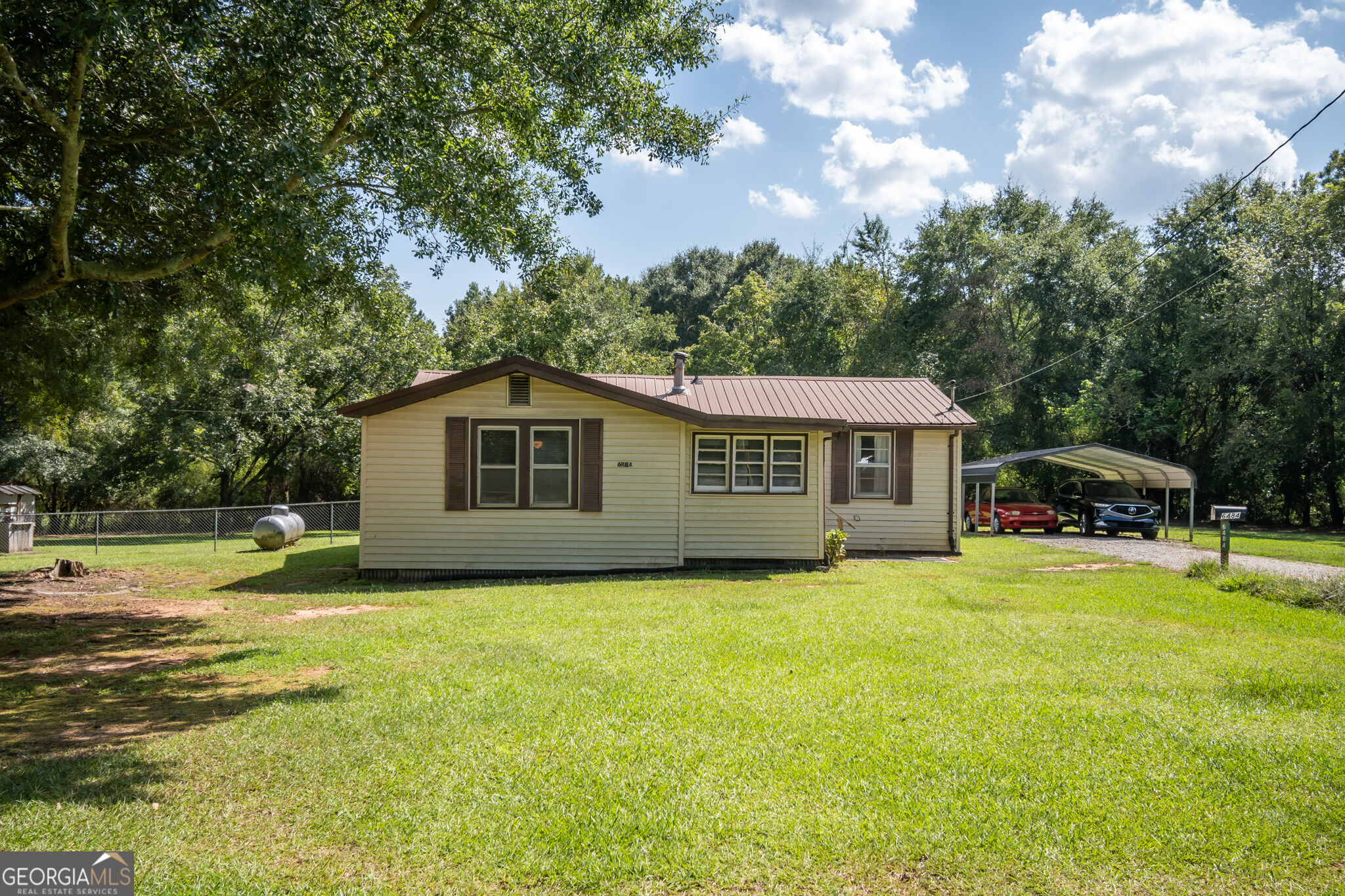 6484 Jefferson River Road Property Photo 5