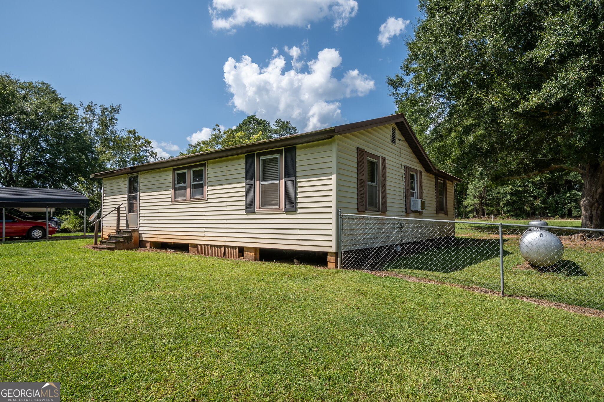 6484 Jefferson River Road Property Photo 14