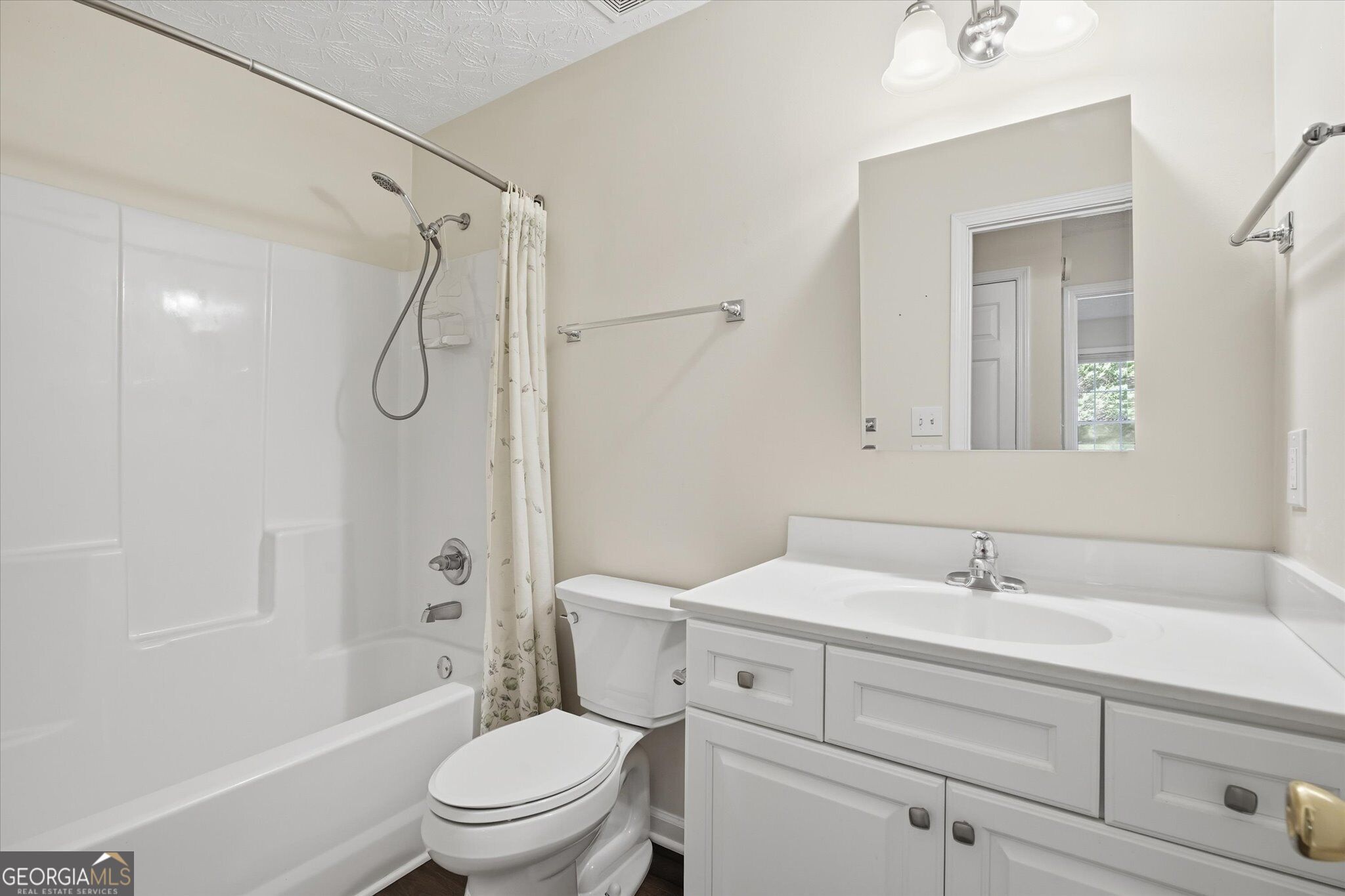 4225 Ruby Forest Boulevard Property Photo 9
