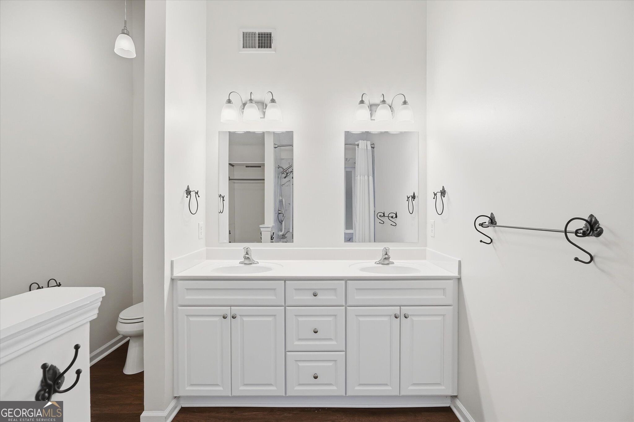 4225 Ruby Forest Boulevard Property Photo 14