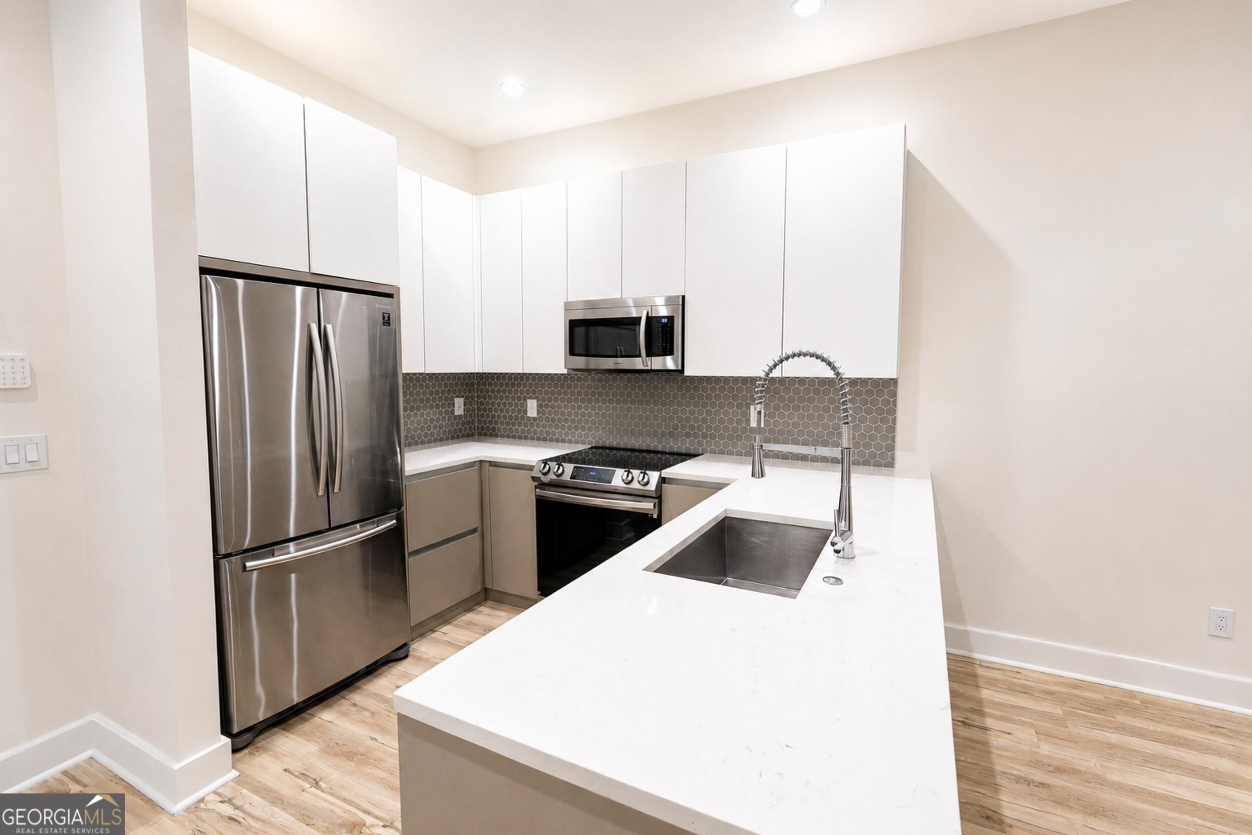 1155 Custer Avenue Se # 108 Property Photo 5