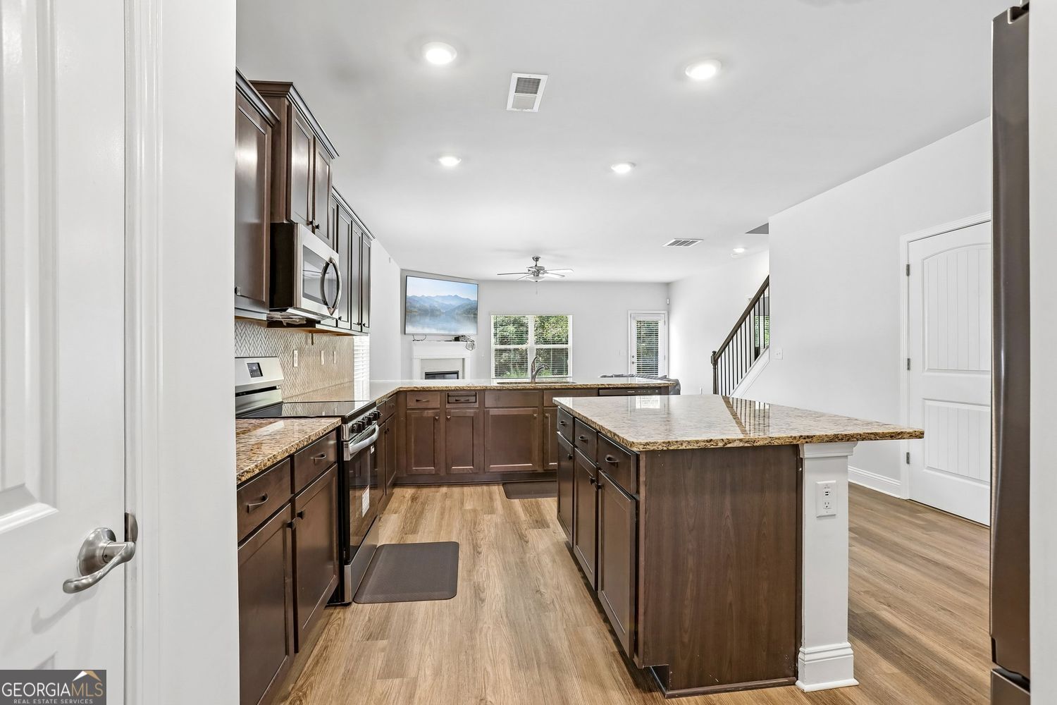 1841 Abbey Road Property Photo 13