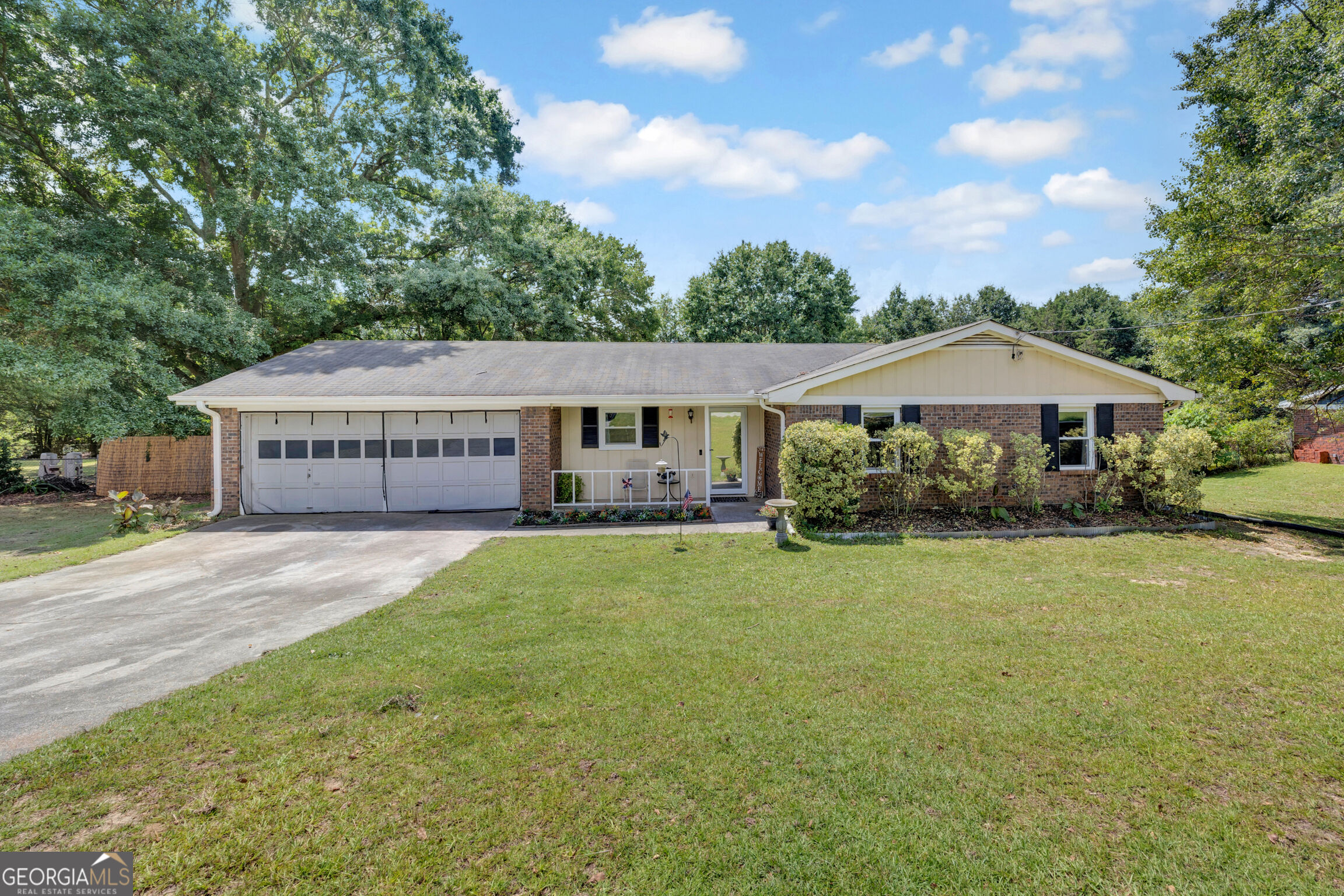 752 Sage Lane NW