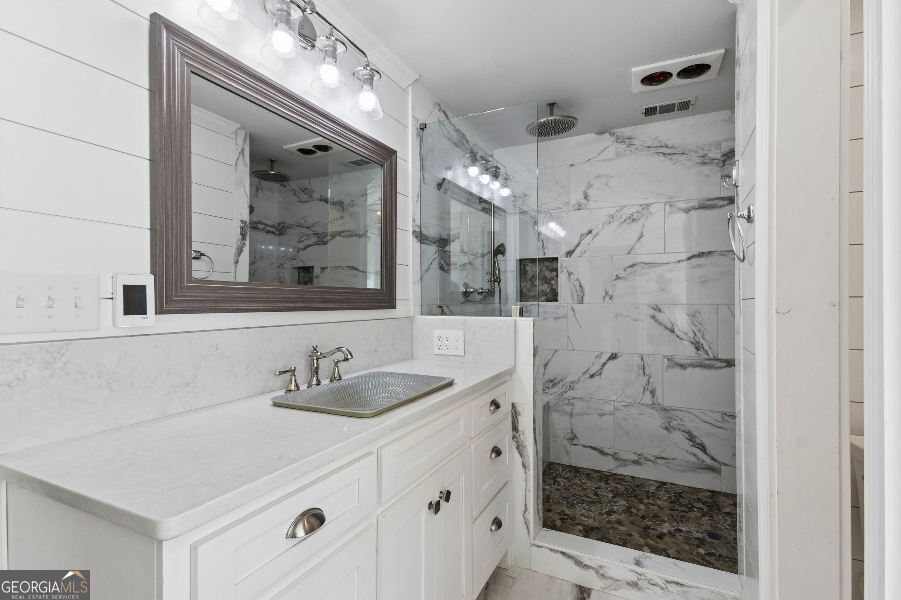 530 E Lake Drive Property Photo 10