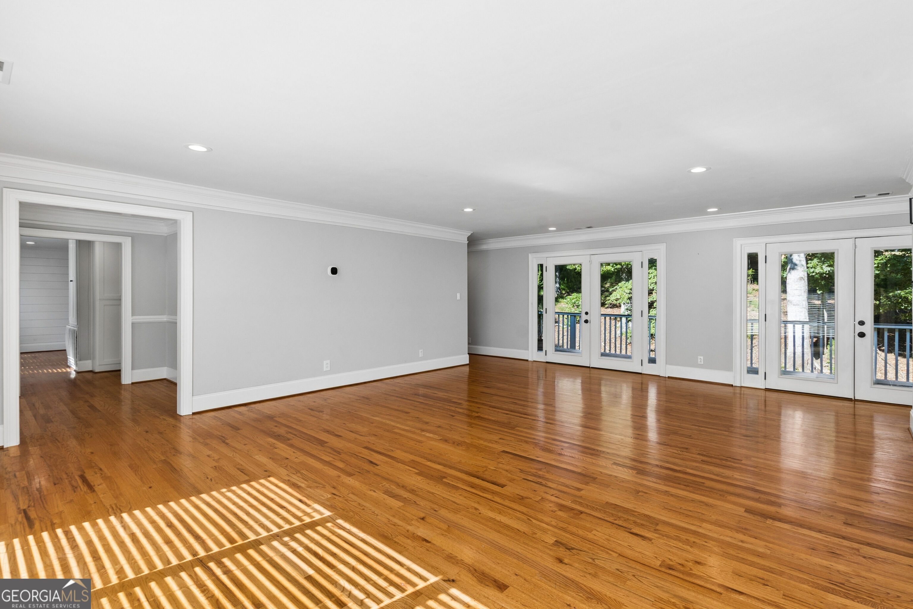 530 E Lake Drive Property Photo 15