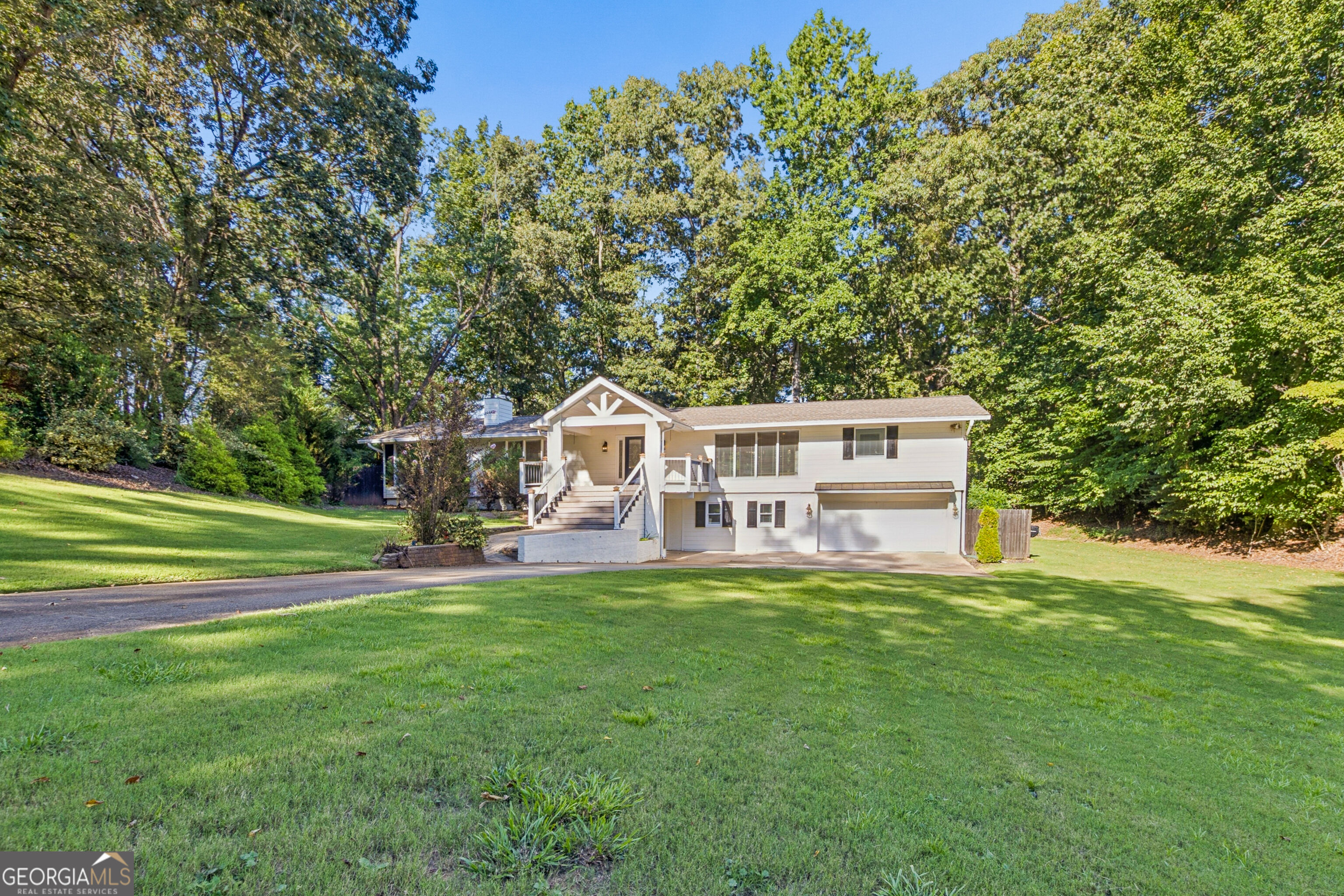 530 E Lake Drive Property Photo 35