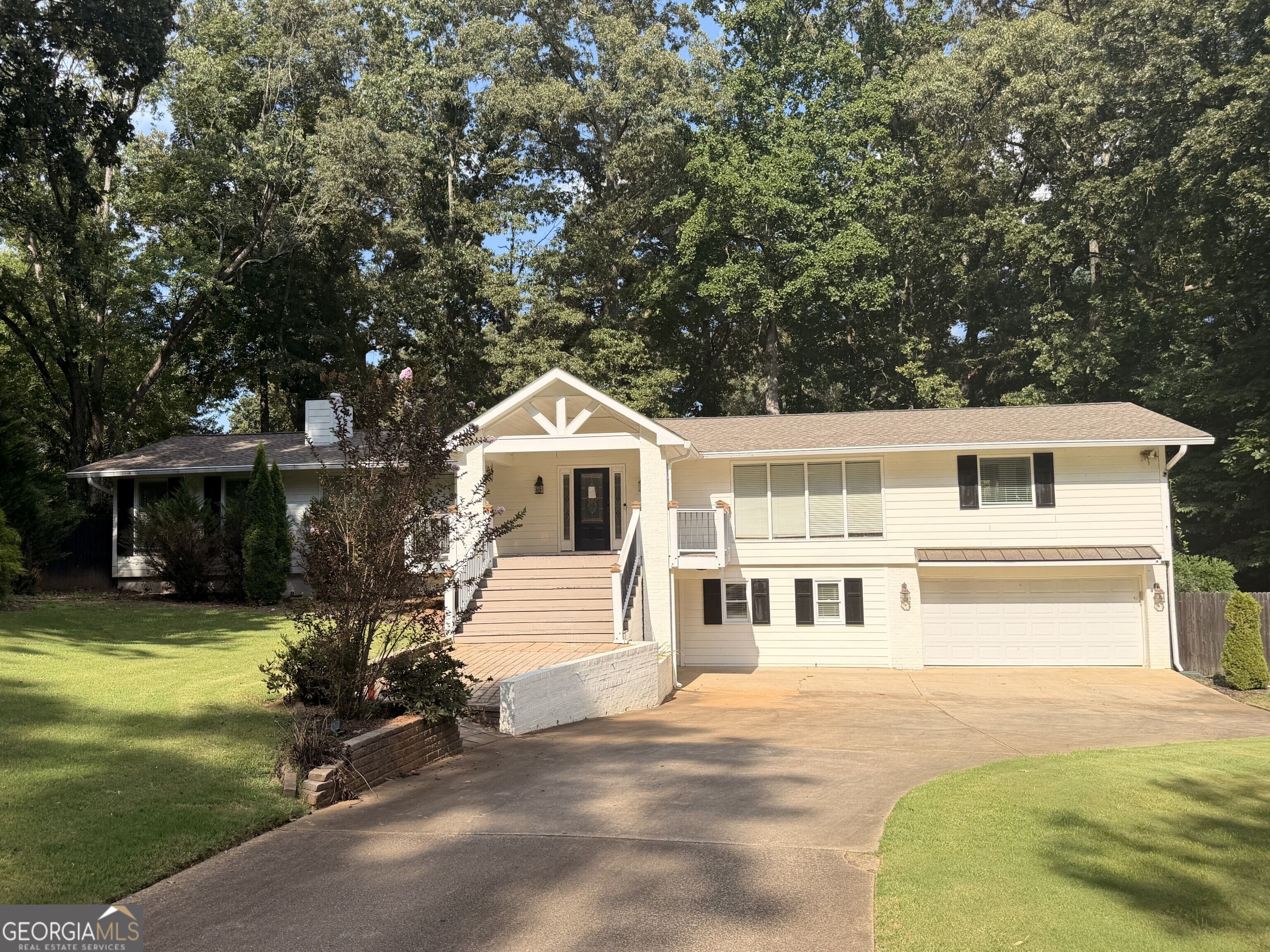 530 E Lake Drive Property Photo 36