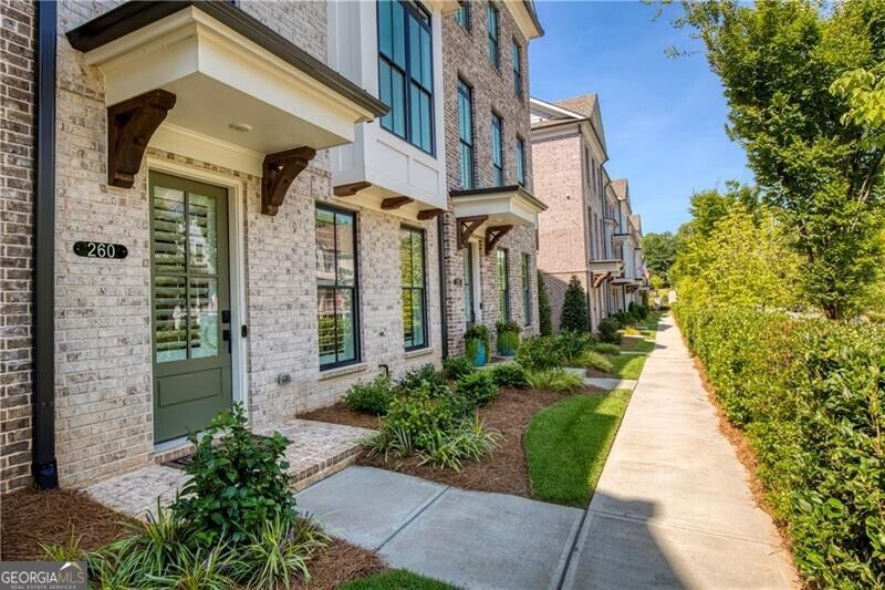 260 Briscoe Way Property Photo 3