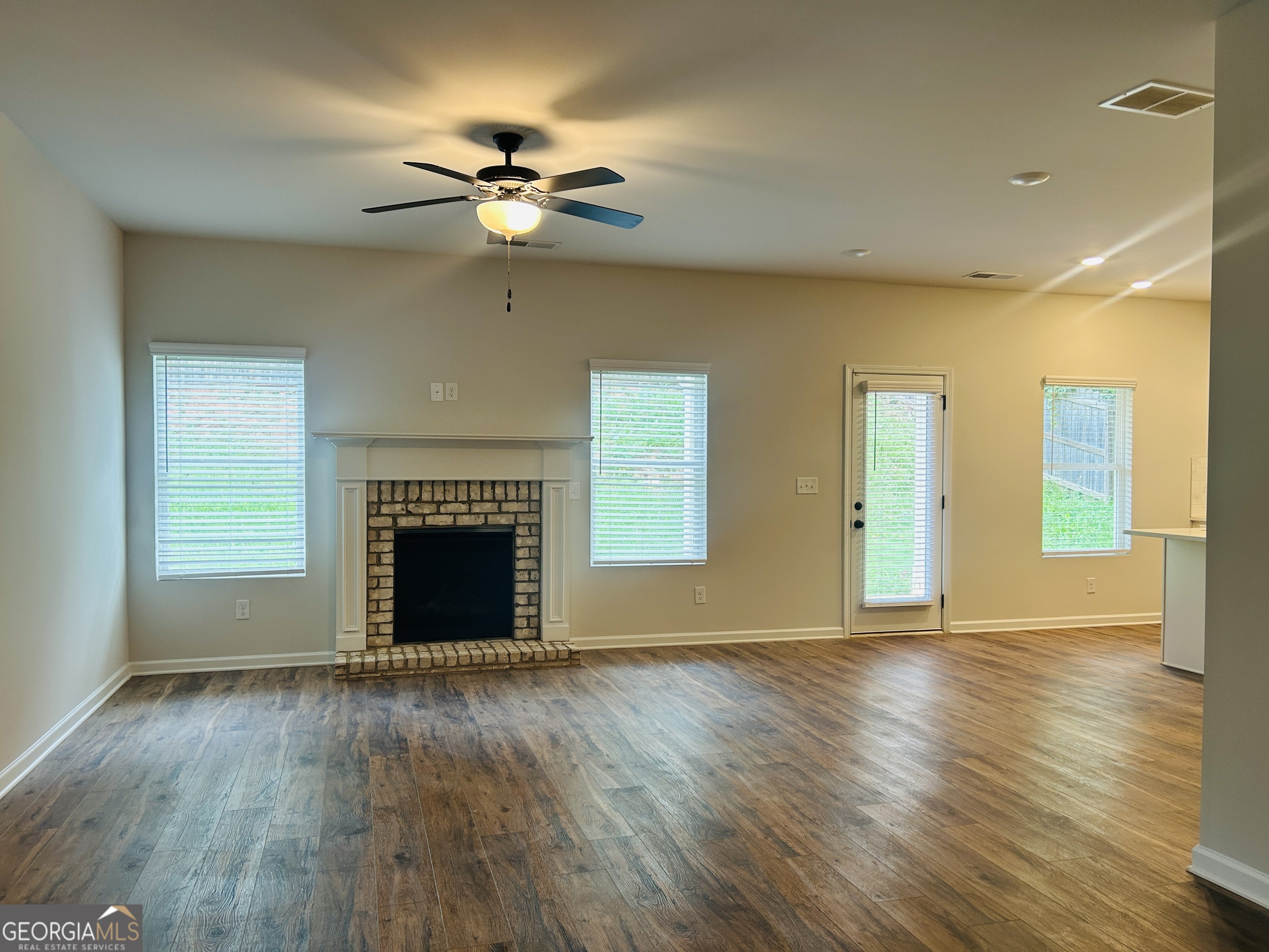 57 Pacific Avenue Property Photo 6