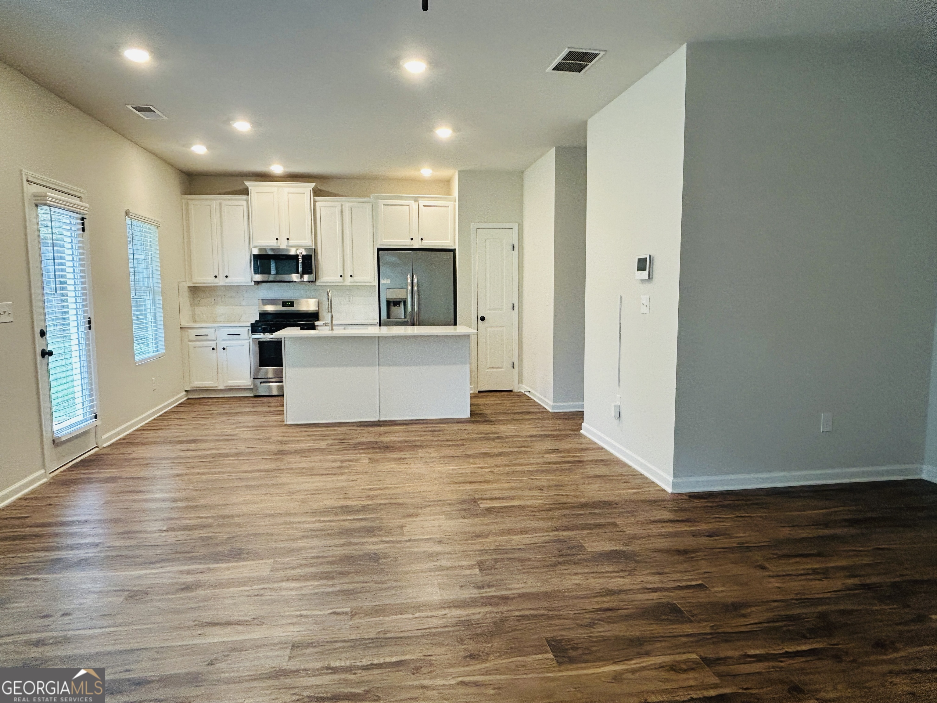 57 Pacific Avenue Property Photo 9