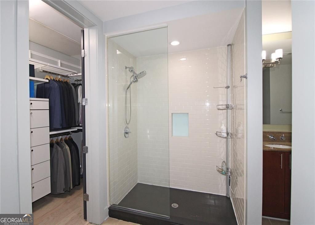 4561 Olde Perimeter Way S # 1002 Property Photo 12