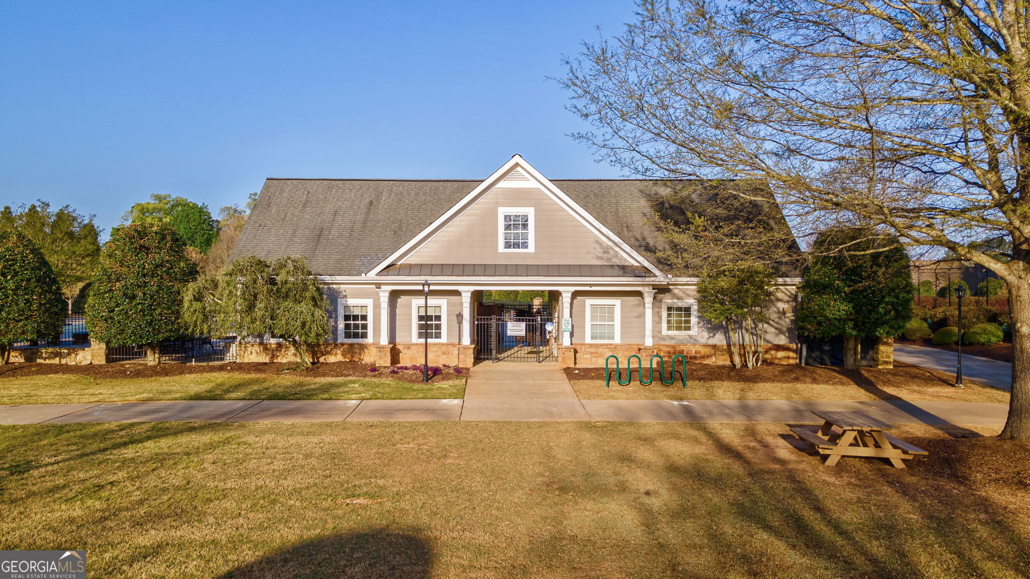 1091 W Magnolia Loop Property Photo 5
