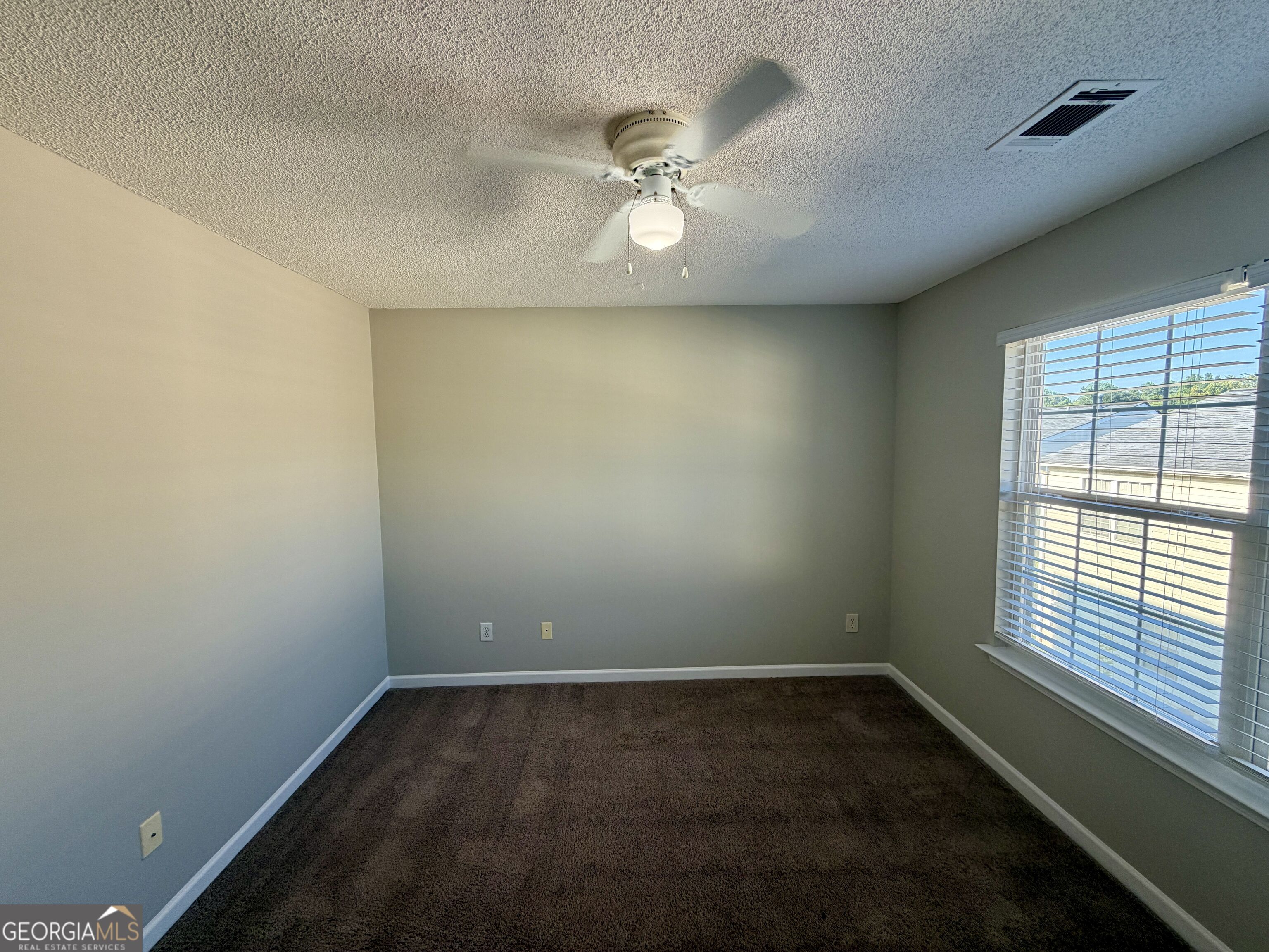 30 Highgate Trail Property Photo 13