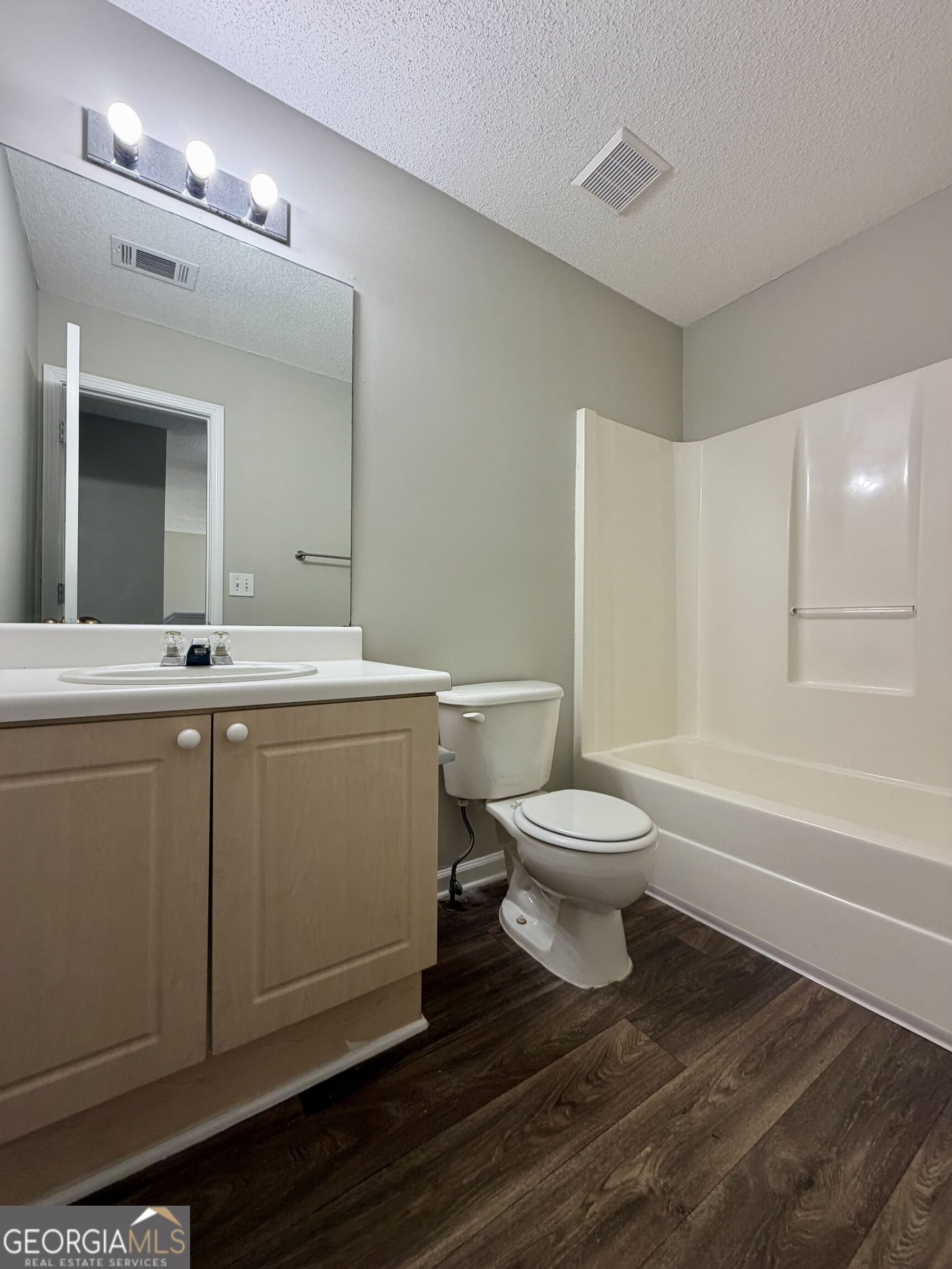 30 Highgate Trail Property Photo 14
