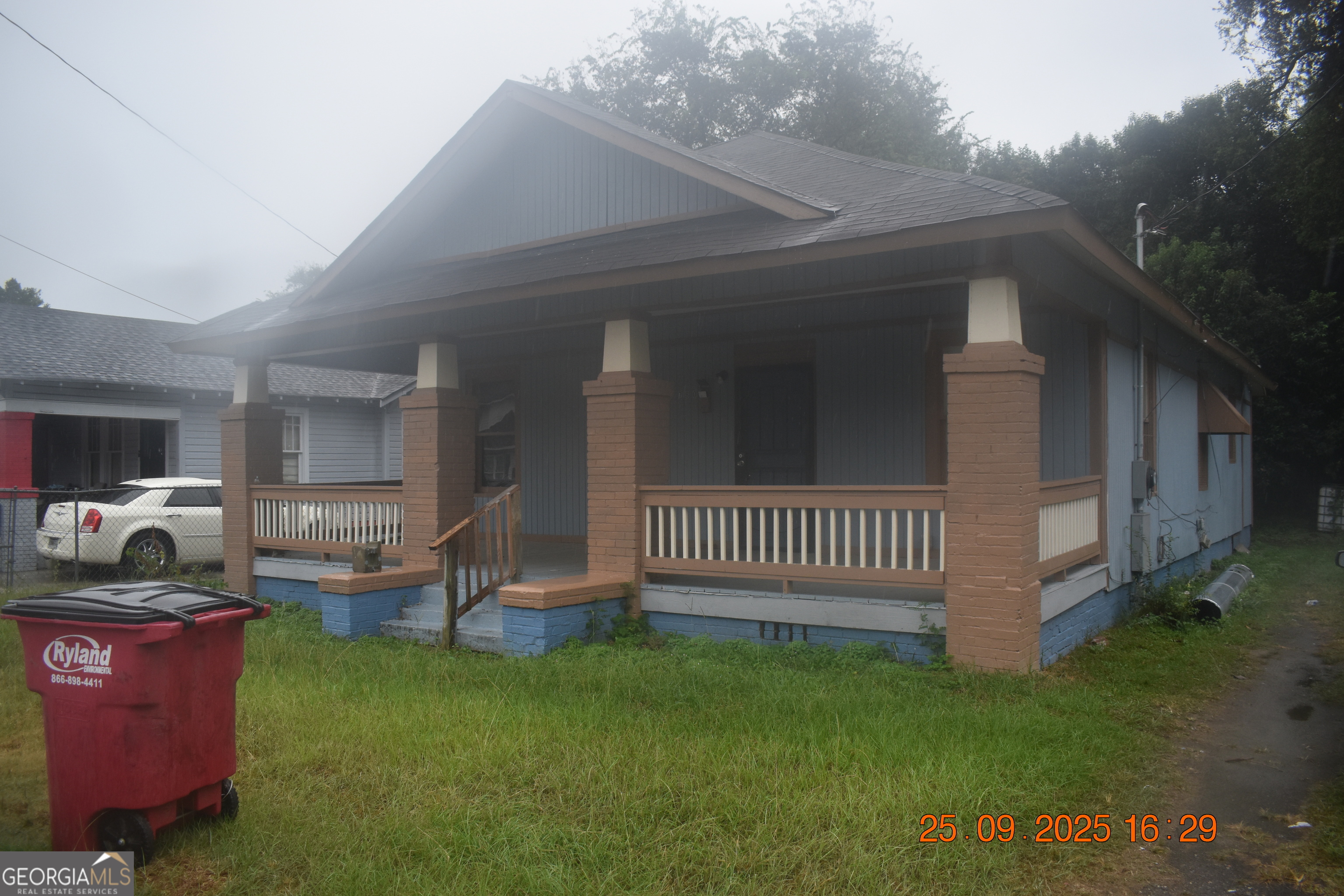 780 Ponce De Leon Avenue Property Photo 2