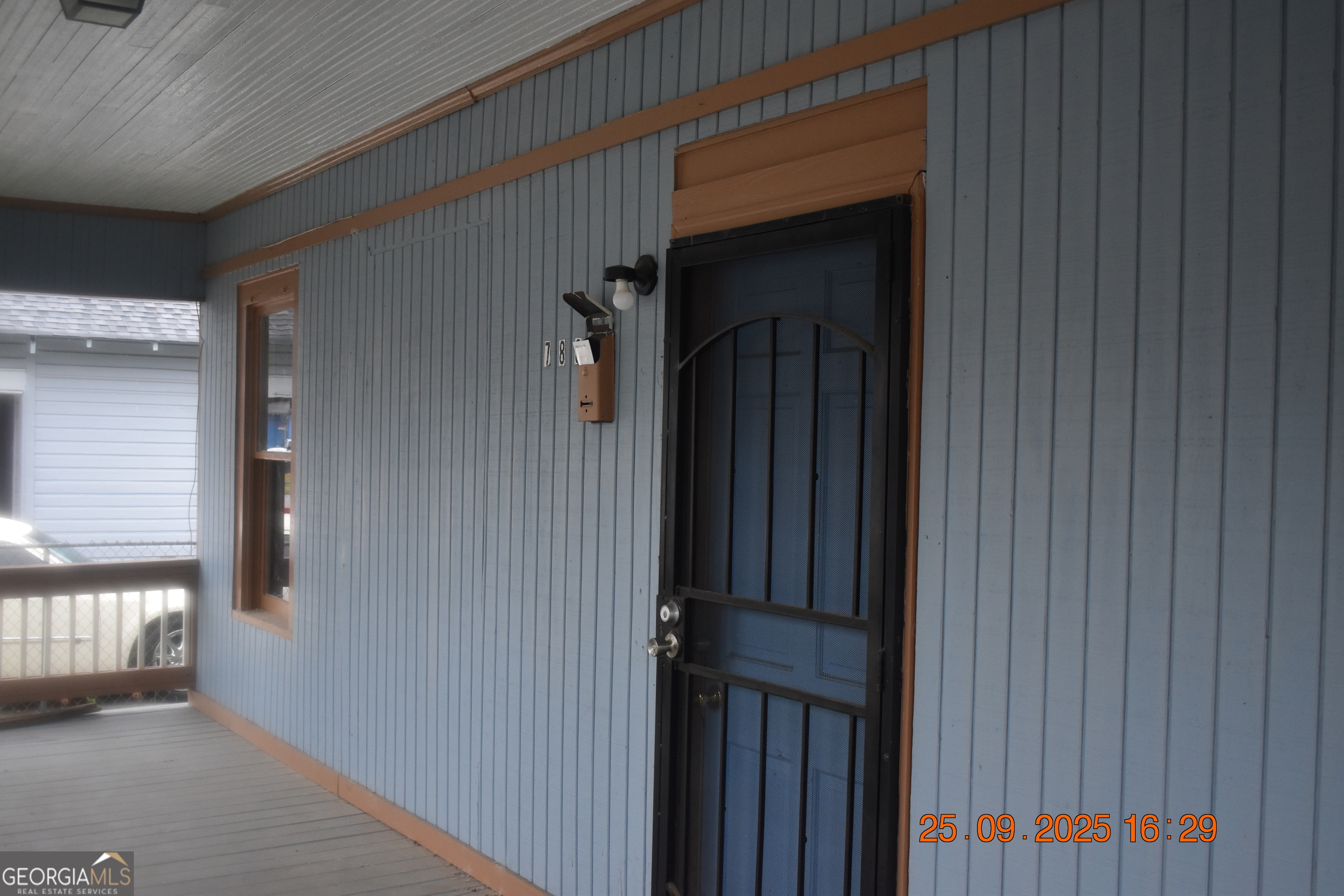 780 Ponce De Leon Avenue Property Photo 3