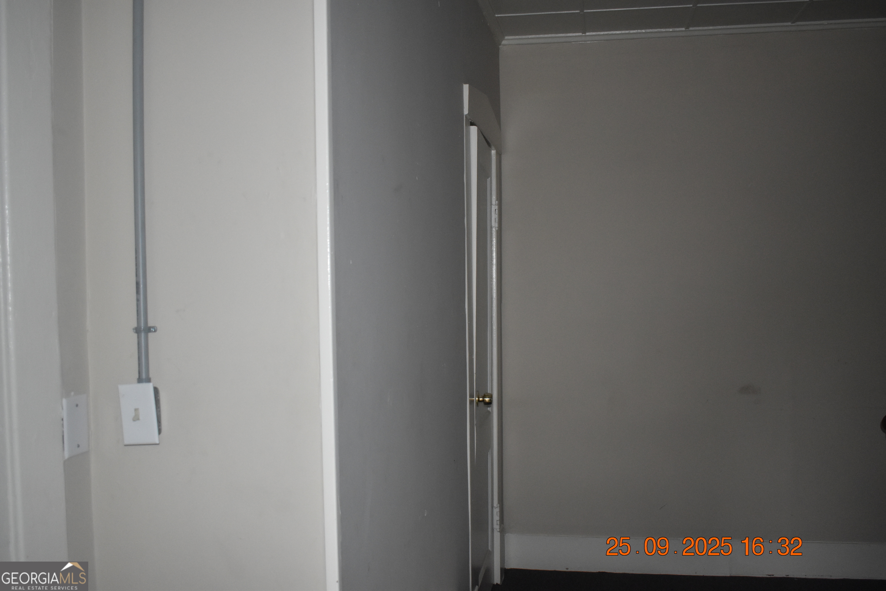 780 Ponce De Leon Avenue Property Photo 7