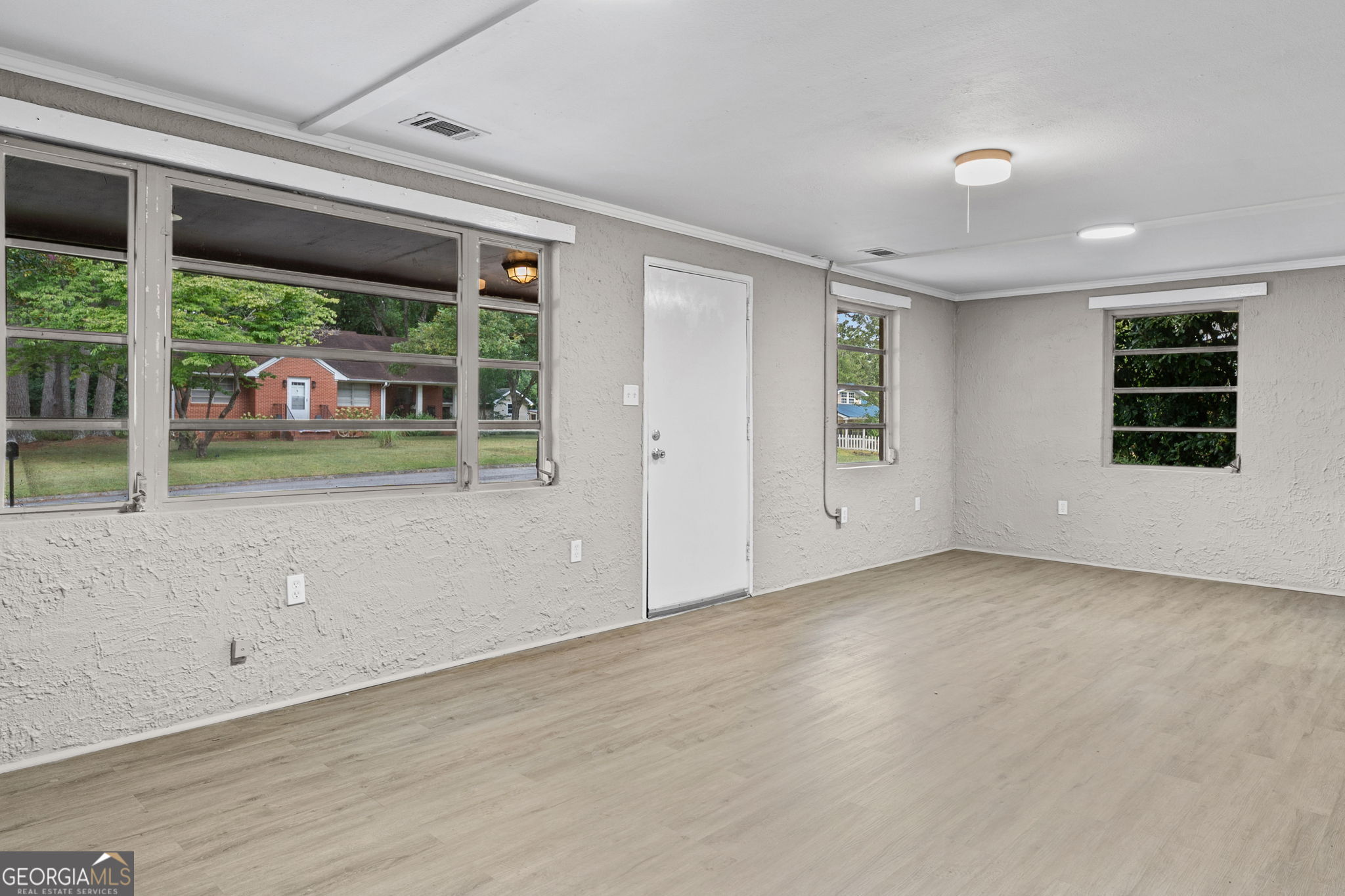 106 Grady Street Property Photo 10
