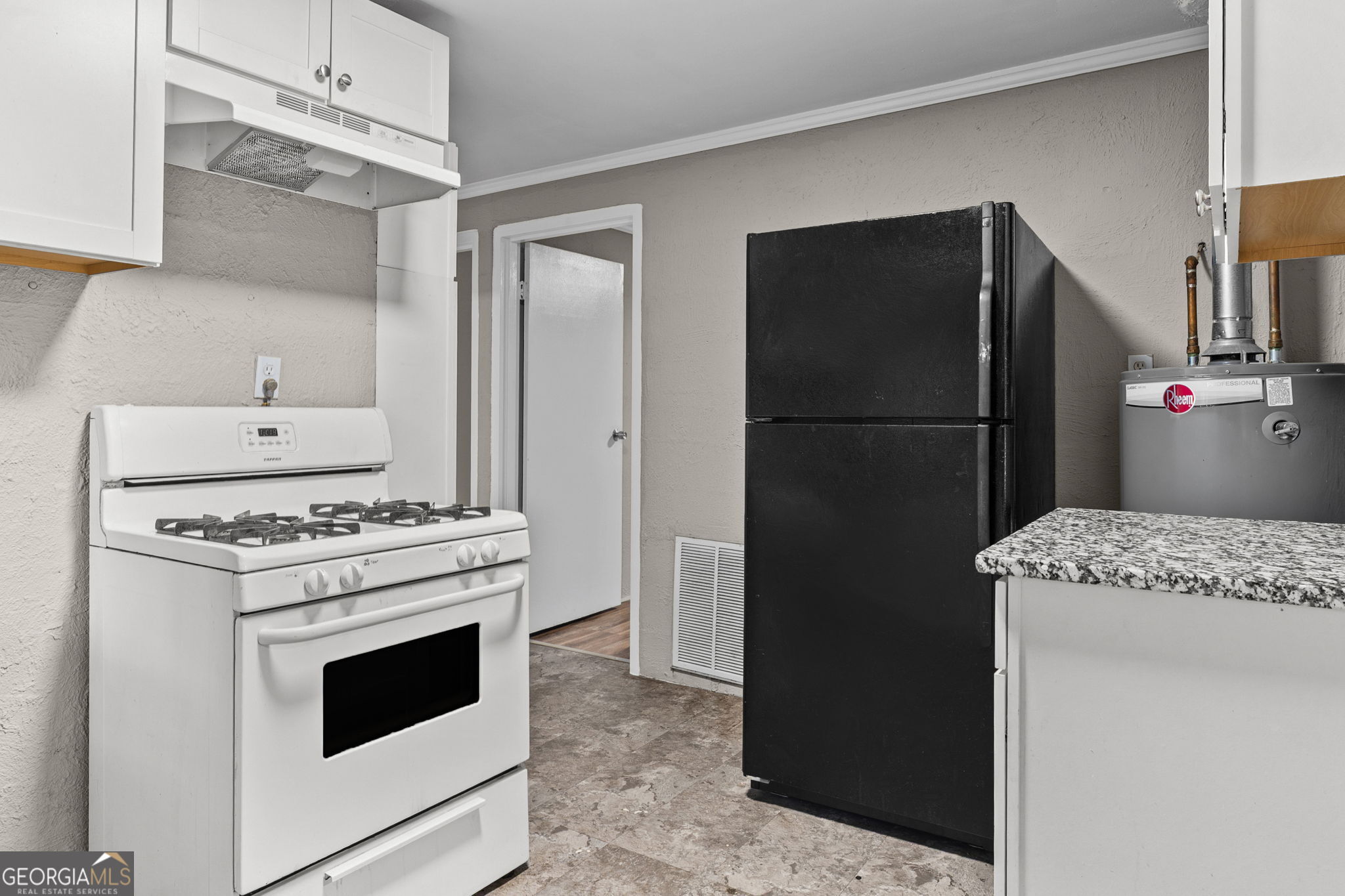 106 Grady Street Property Photo 12