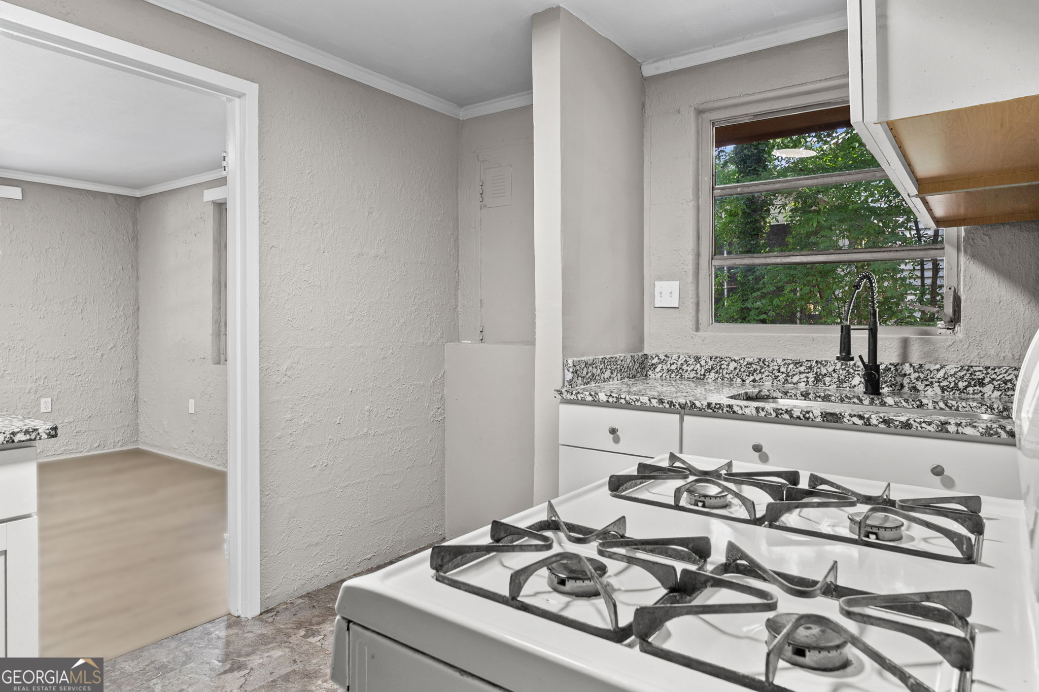 106 Grady Street Property Photo 14