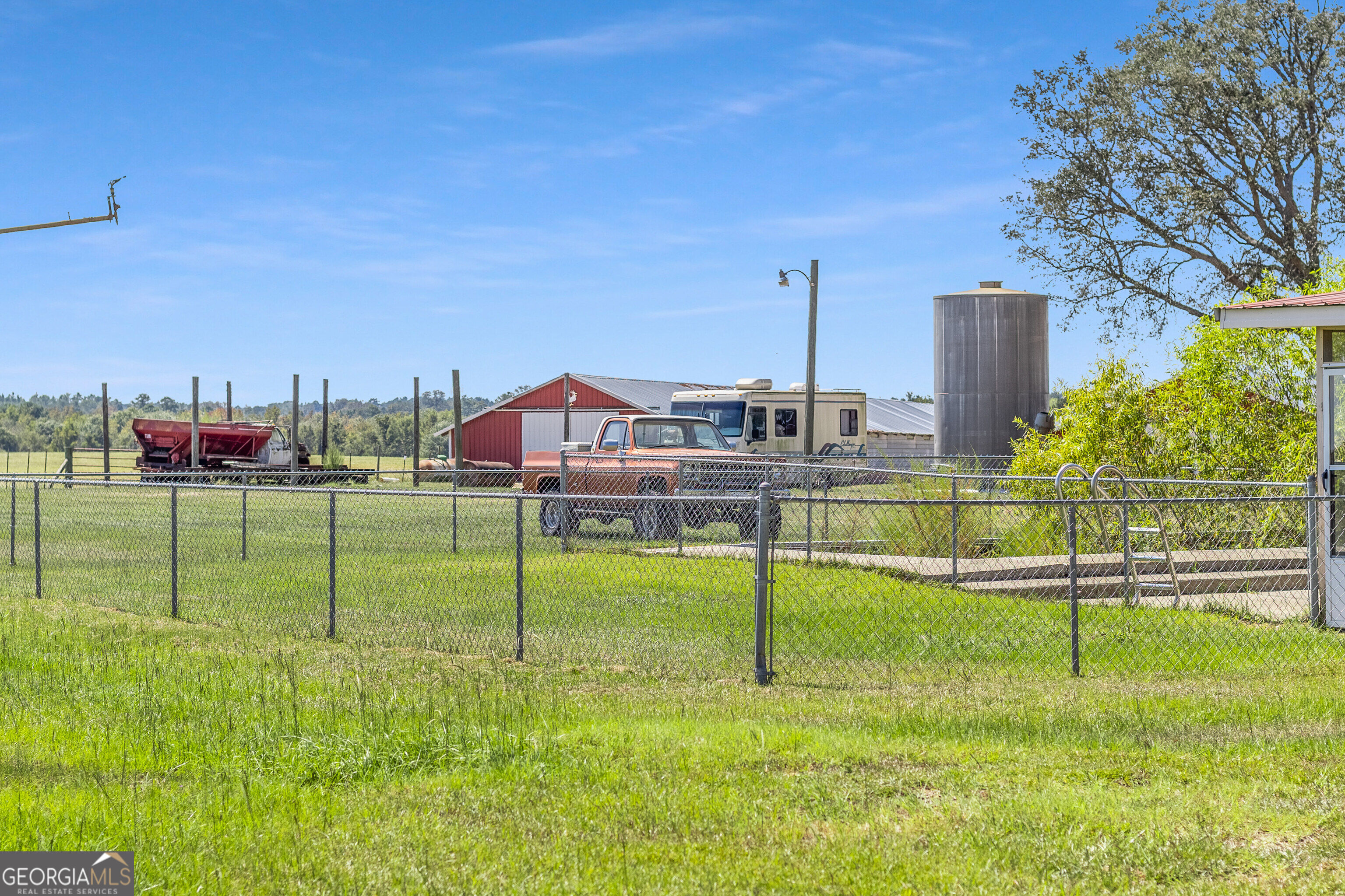 1110 Us Highway 280 W Property Photo 9