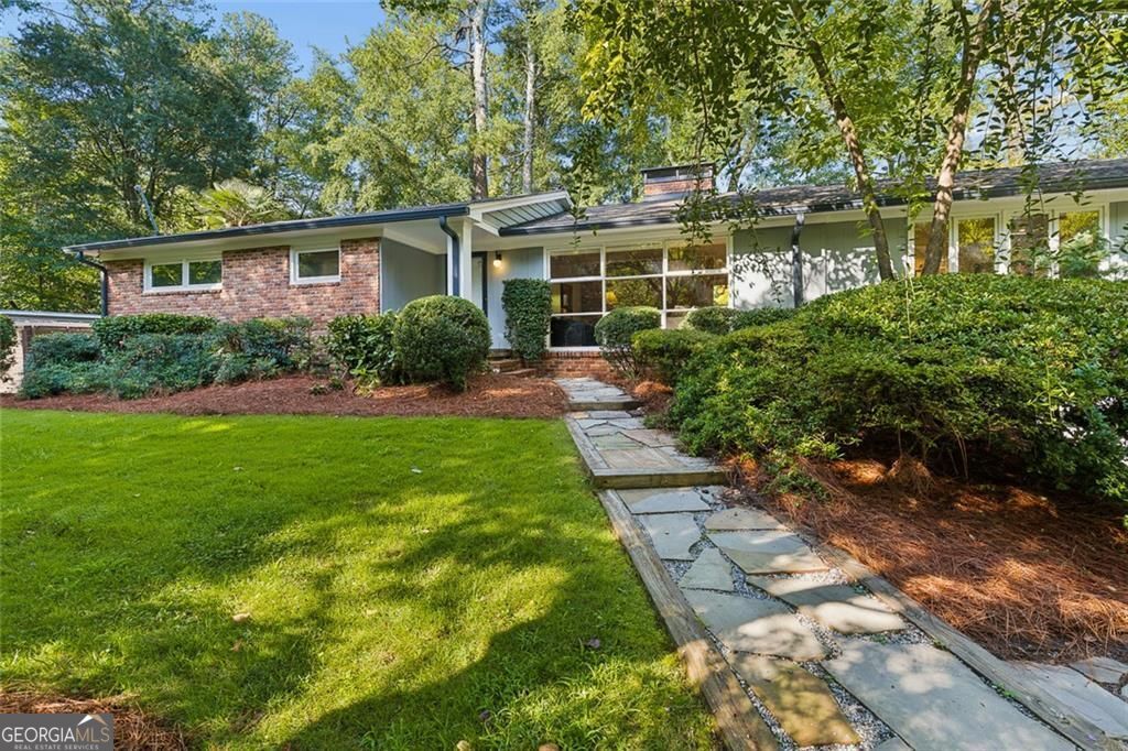 774 Briar Park Court Ne Property Photo 2