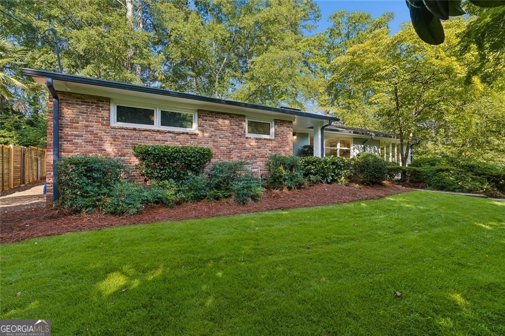 774 Briar Park Court Ne Property Photo 3