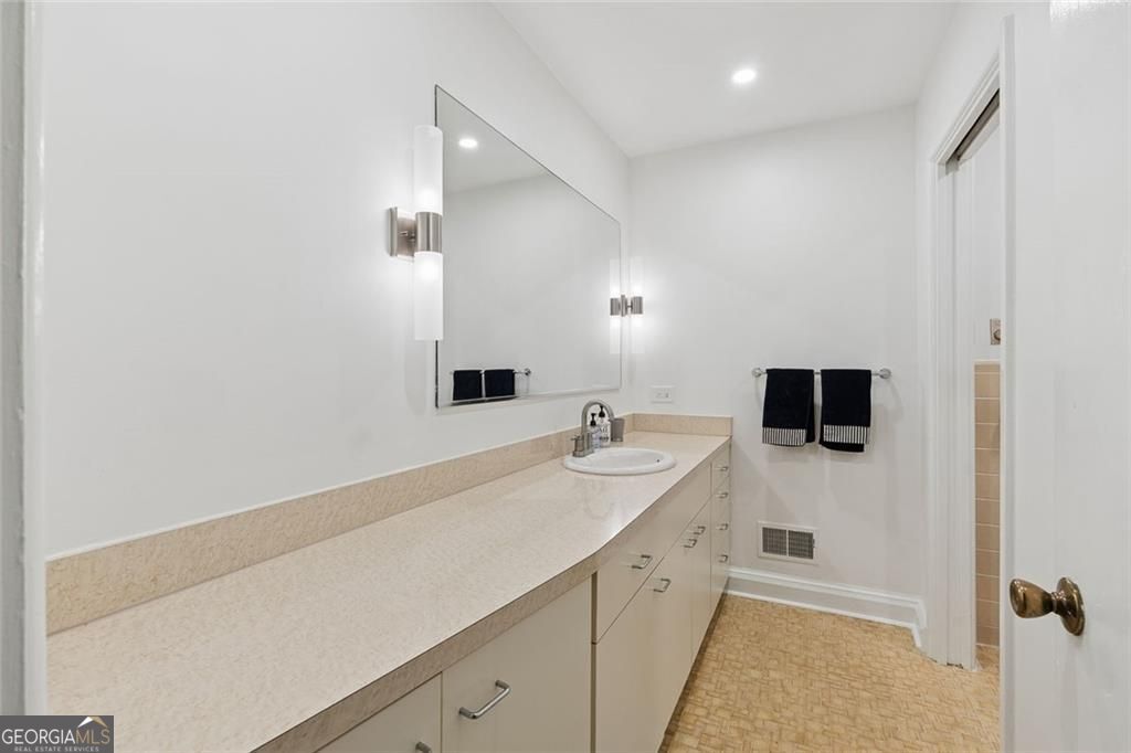 774 Briar Park Court Ne Property Photo 34
