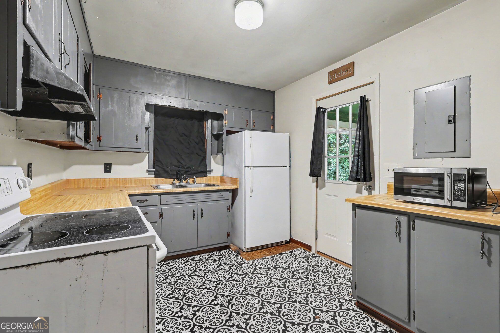 6812 Cherry Circle Property Photo 12