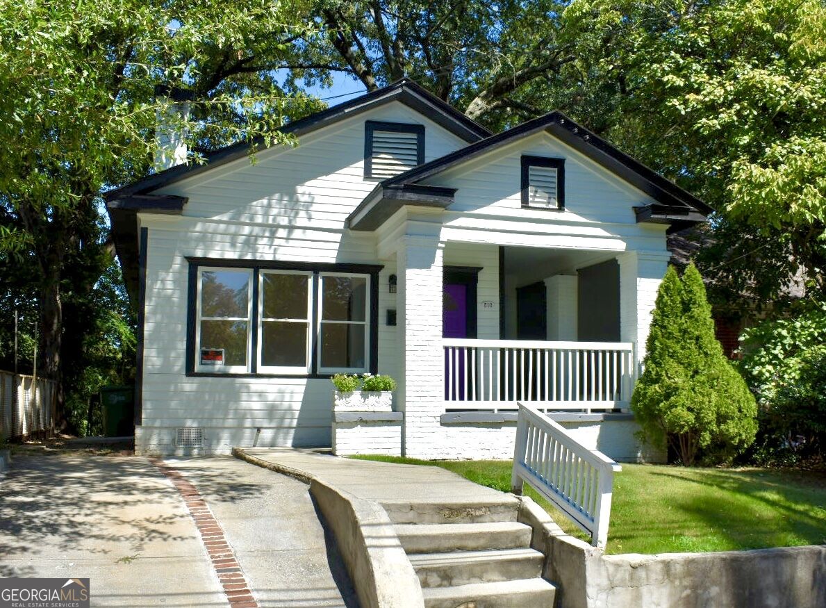 510 Winton Terrace Ne Property Photo 1