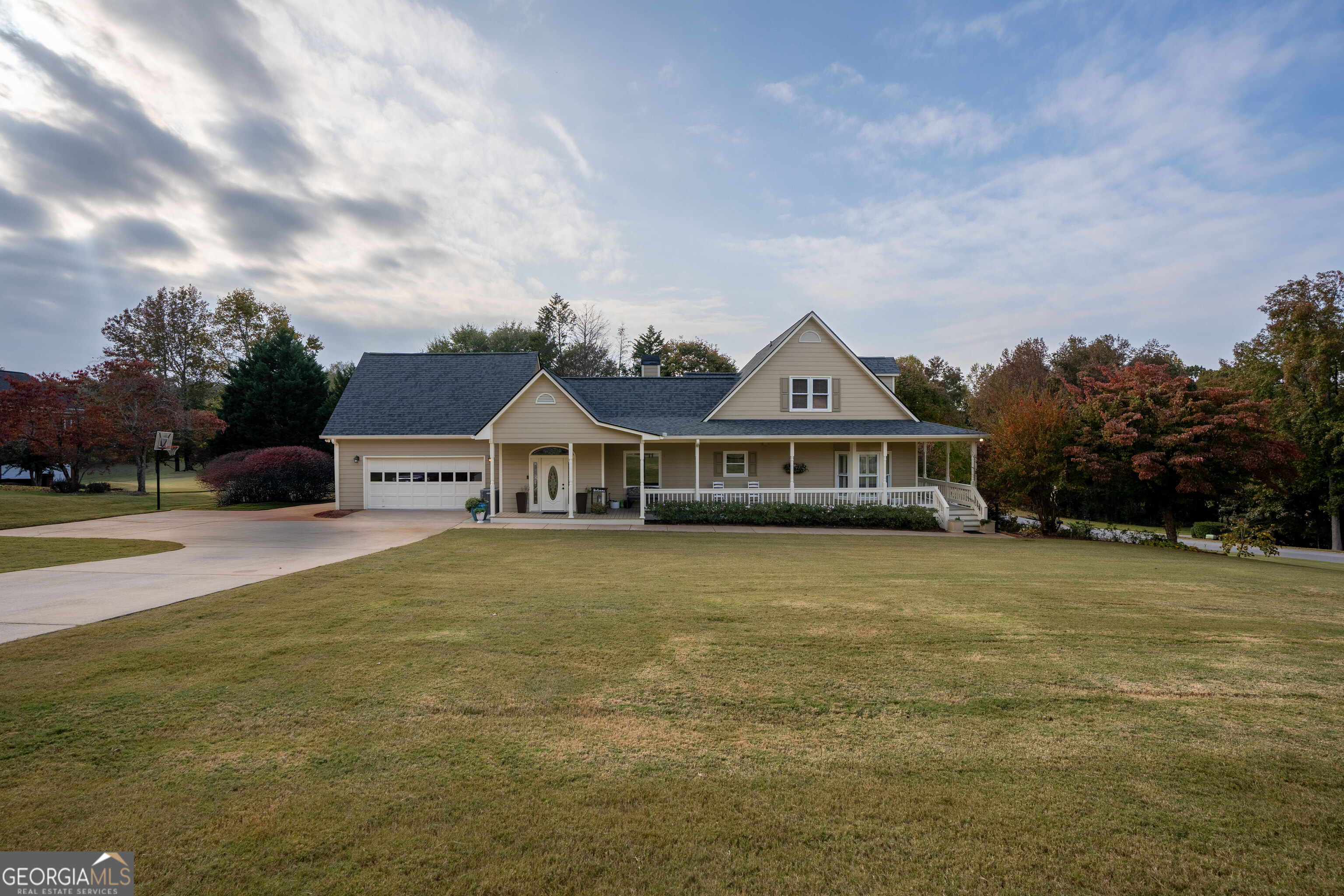 4604 Midlands Green Property Photo 7
