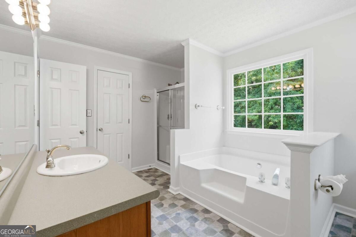 90 Maplewood Lane Property Photo 18