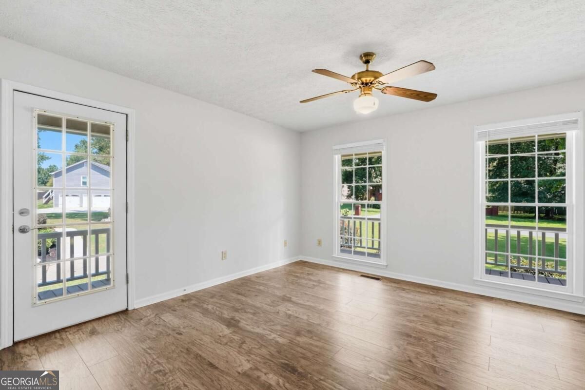 90 Maplewood Lane Property Photo 19