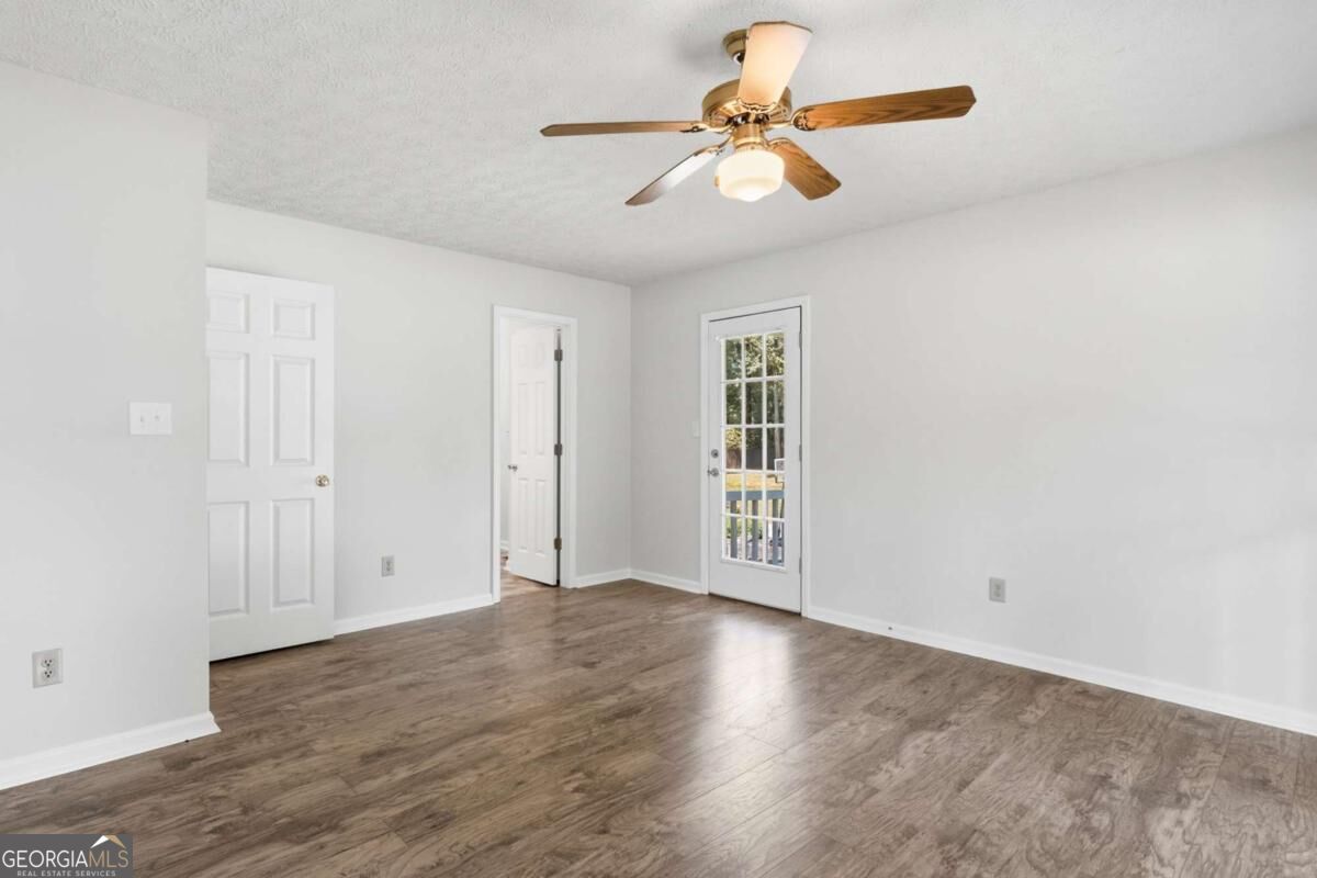 90 Maplewood Lane Property Photo 22