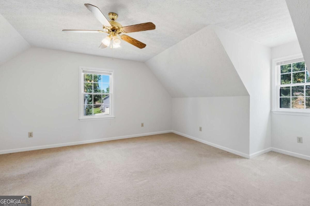 90 Maplewood Lane Property Photo 23