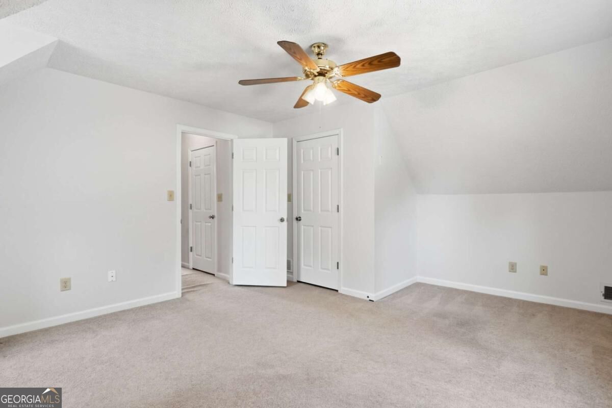90 Maplewood Lane Property Photo 25