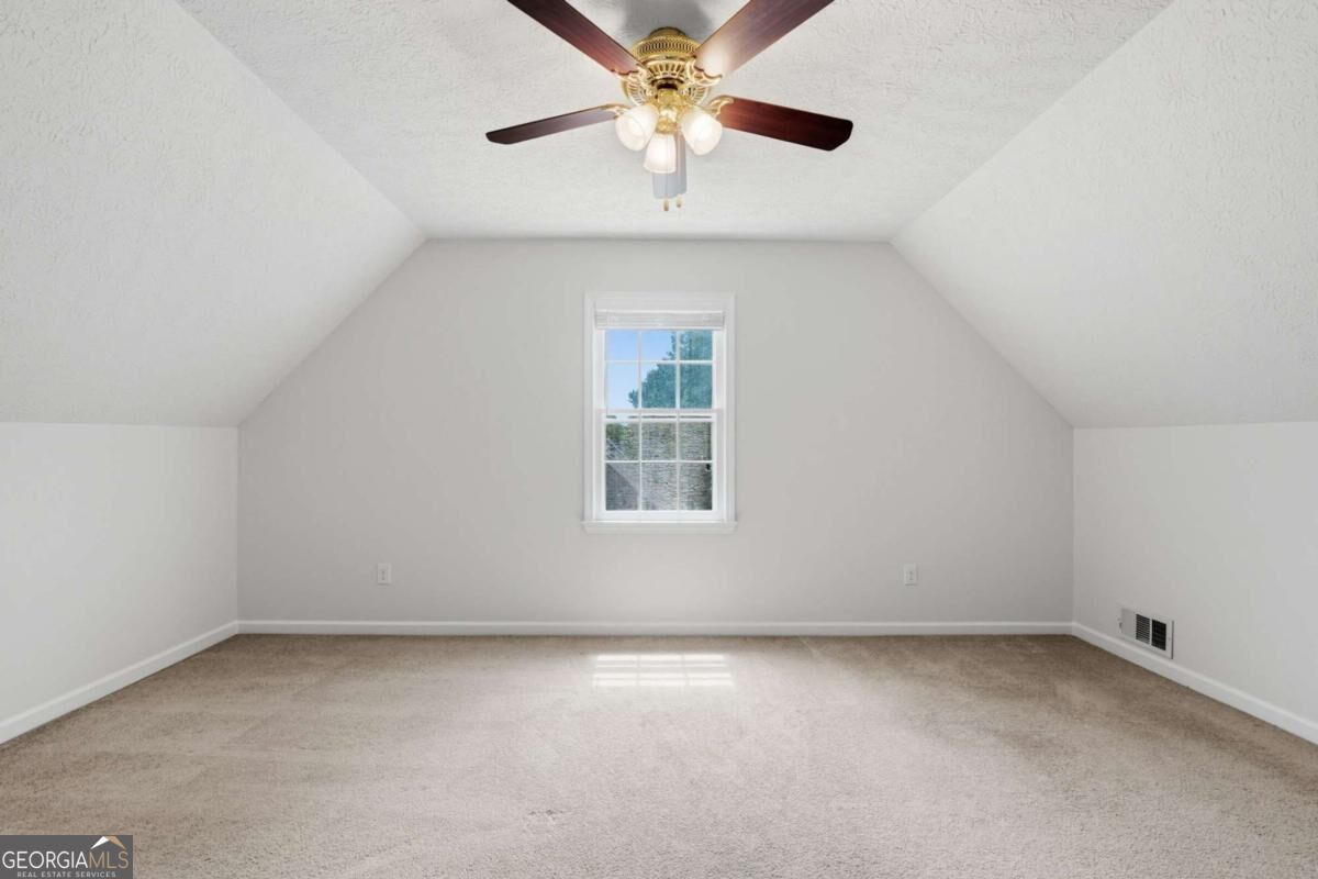 90 Maplewood Lane Property Photo 29