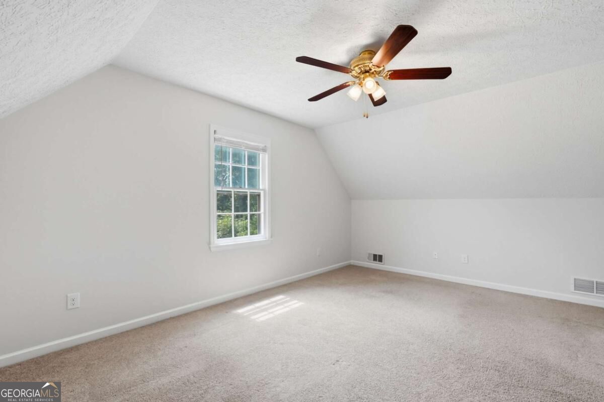 90 Maplewood Lane Property Photo 30