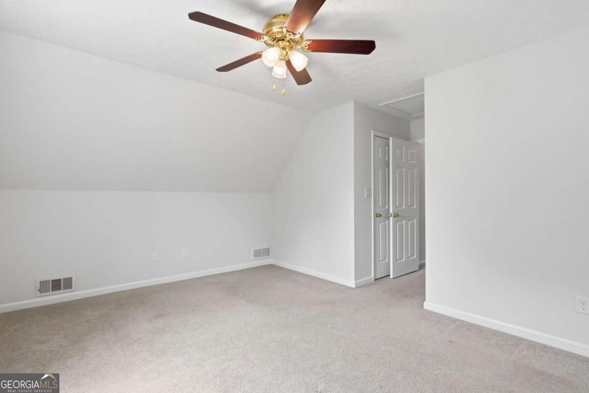 90 Maplewood Lane Property Photo 31