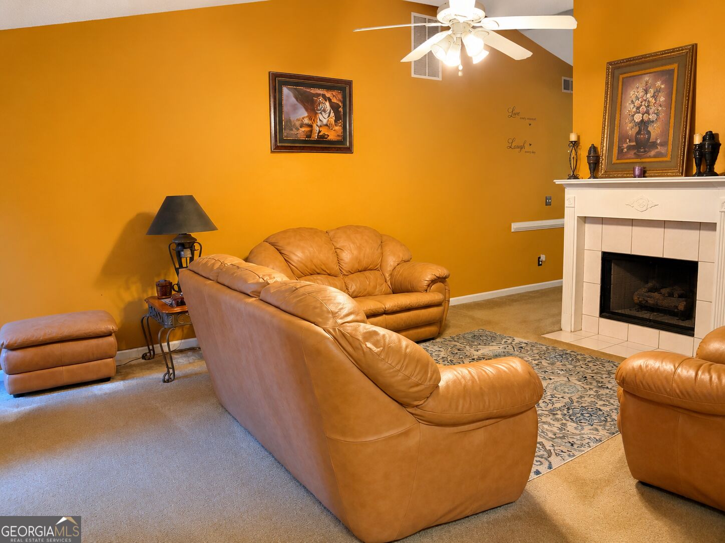 10200 Commons Crossing Property Photo 6
